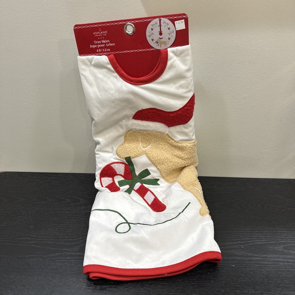 Ashland 4ft Christmas Dog with Candy Cane Tree Skirt Labrador retriever dog New